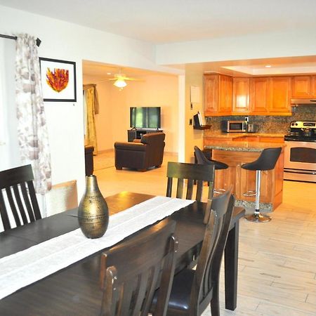 Lovely 3-Bd, Walk To Bars, 9 Min Drive From Beach! Heated Pool. Fort Lauderdale Eksteriør bilde