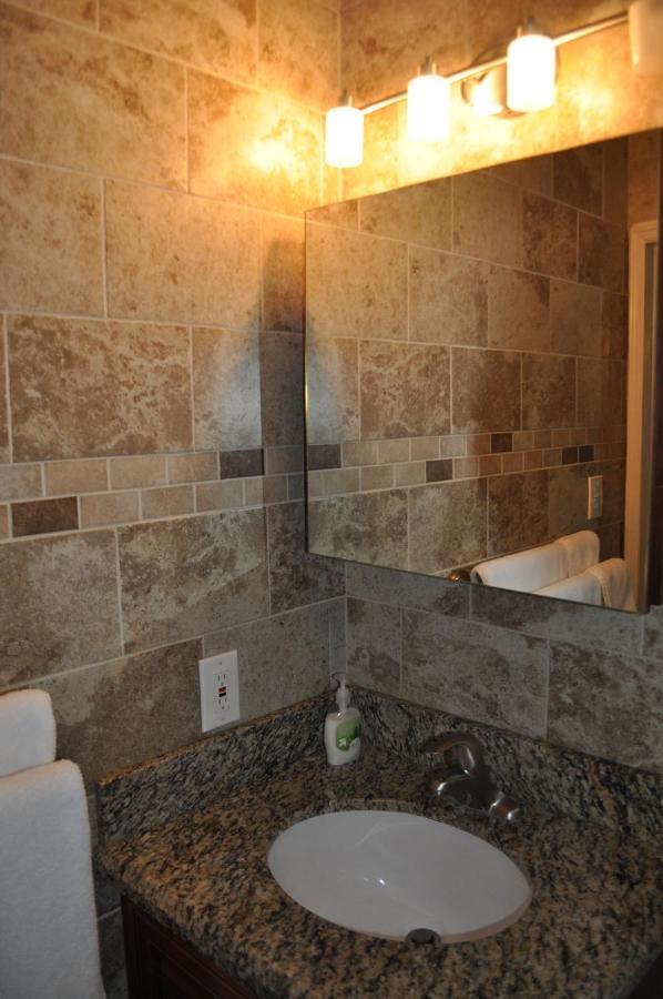 Lovely 3-Bd, Walk To Bars, 9 Min Drive From Beach! Heated Pool. Fort Lauderdale Eksteriør bilde